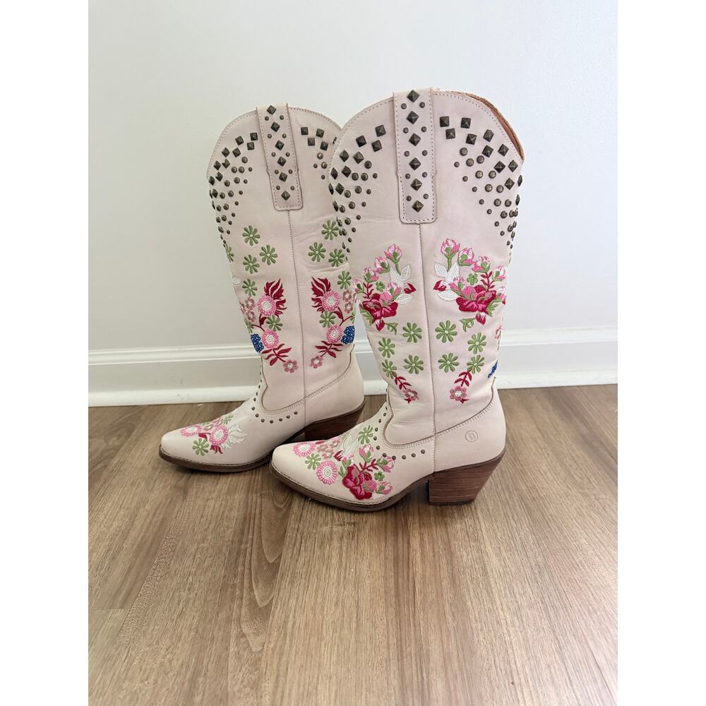 Anthropologie Dingo Poppy White Floral Embroidered Western Boots-Size 7.5 - Picture 4 of 9